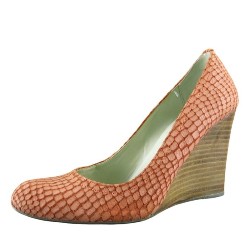 Max Studio Women's Mecca Pump Orange Leather Pump 6.5M Gently‎ Used 2025